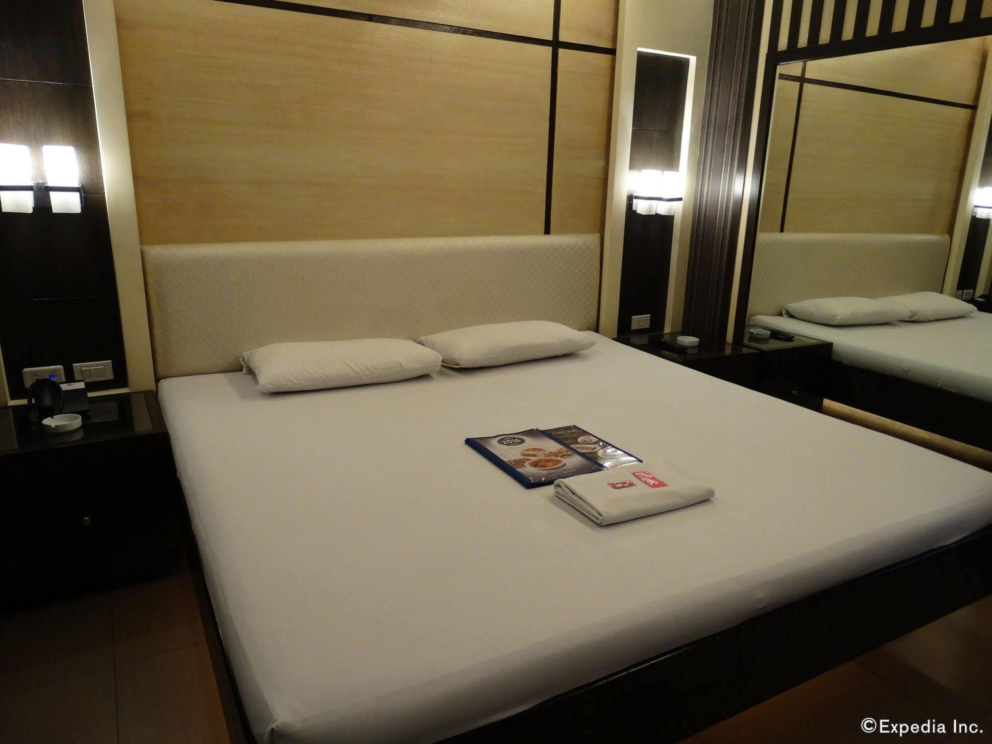 Hotel 2016 Manila Ngoại thất bức ảnh