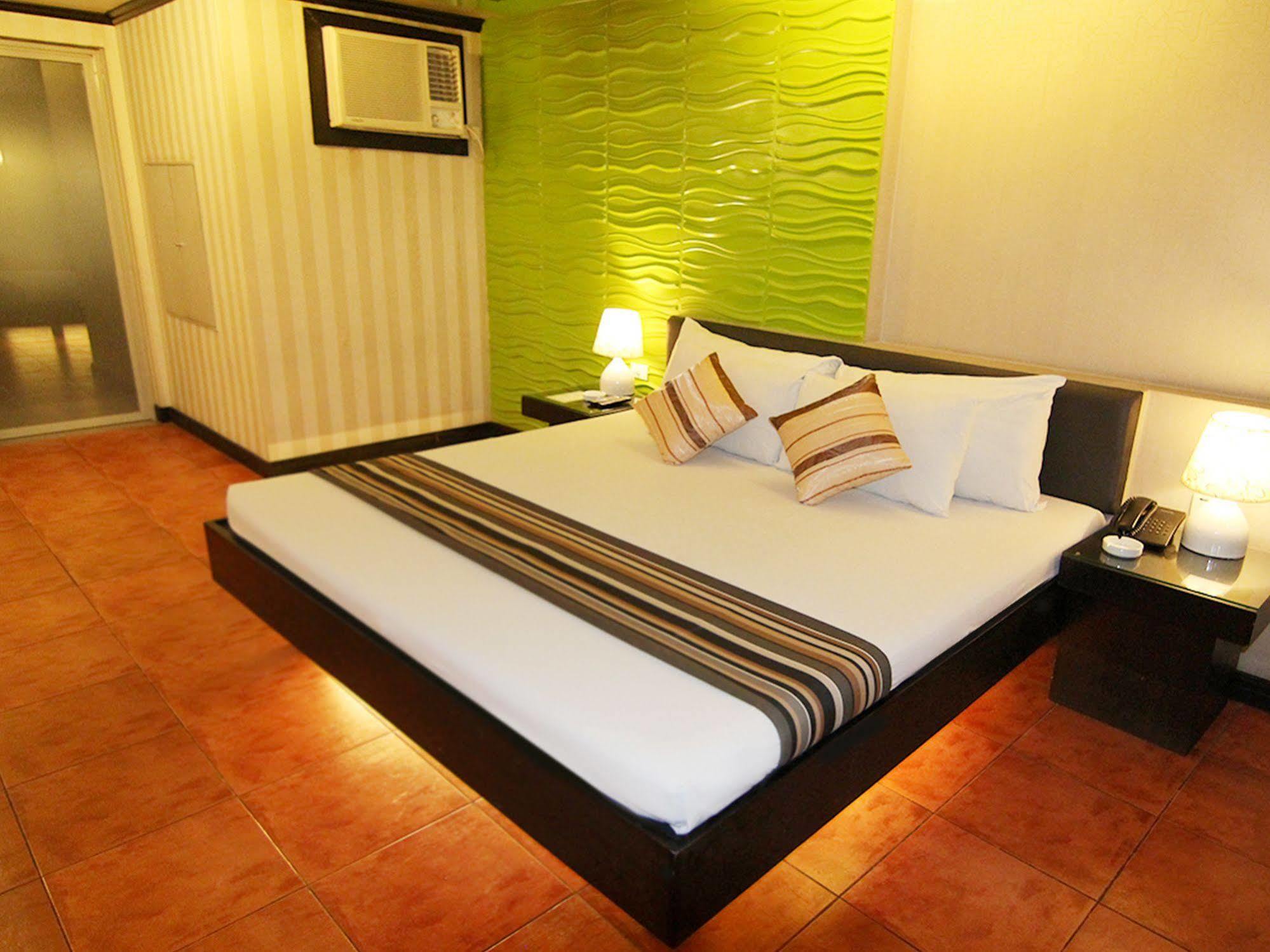 Hotel 2016 Manila Ngoại thất bức ảnh