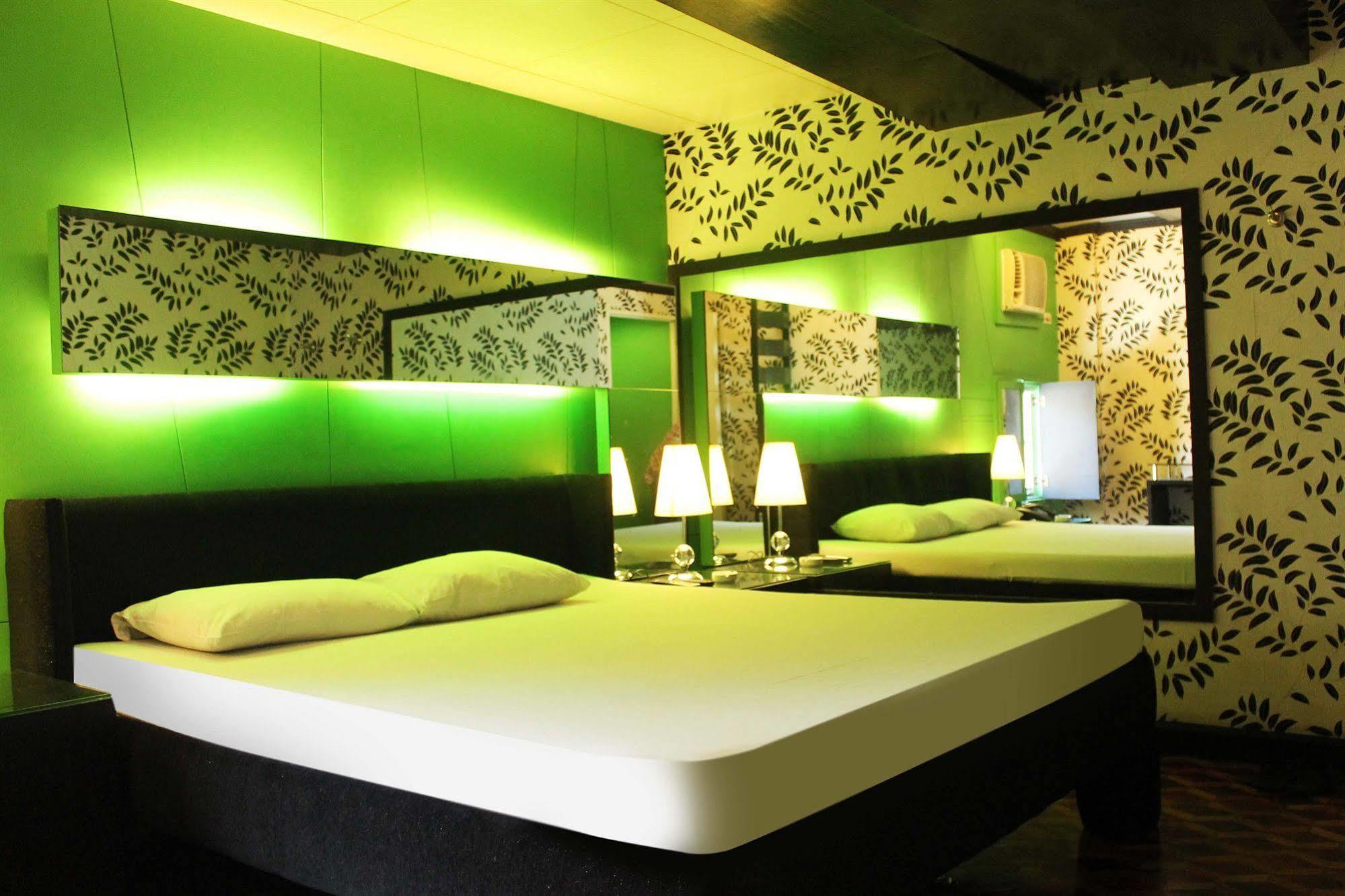 Hotel 2016 Manila Ngoại thất bức ảnh